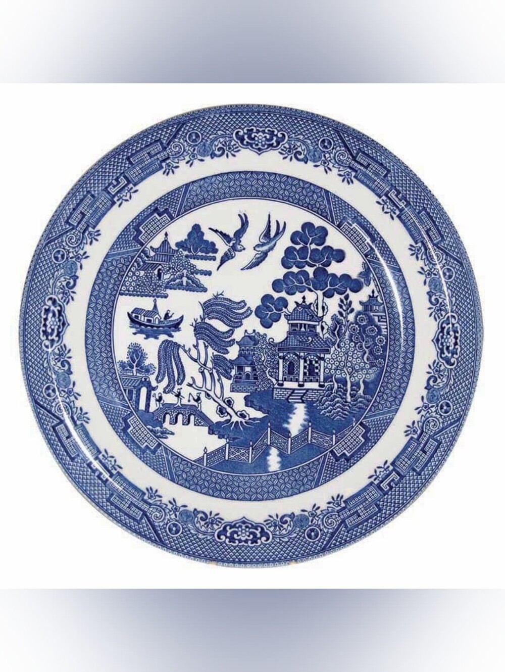Vintage Churchill Blue Willow Dinner Plate.
